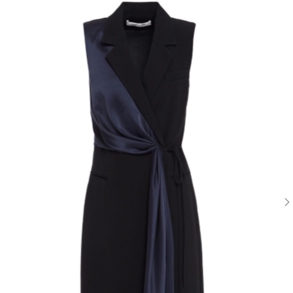 DIANE VON FURSTENBERG Shelly Stretch Wrap Dress. XS - Picture 4 of 10